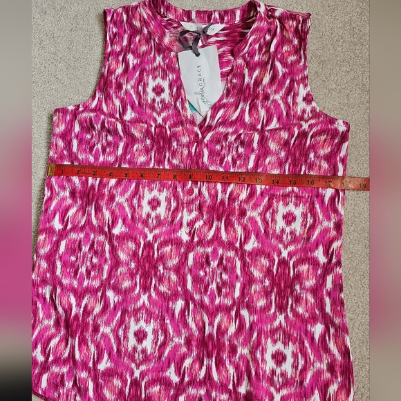 Pink Graphic Flowy Sleeveless Blouse, Teacher Outfit, NWT - Picture 10 of 10